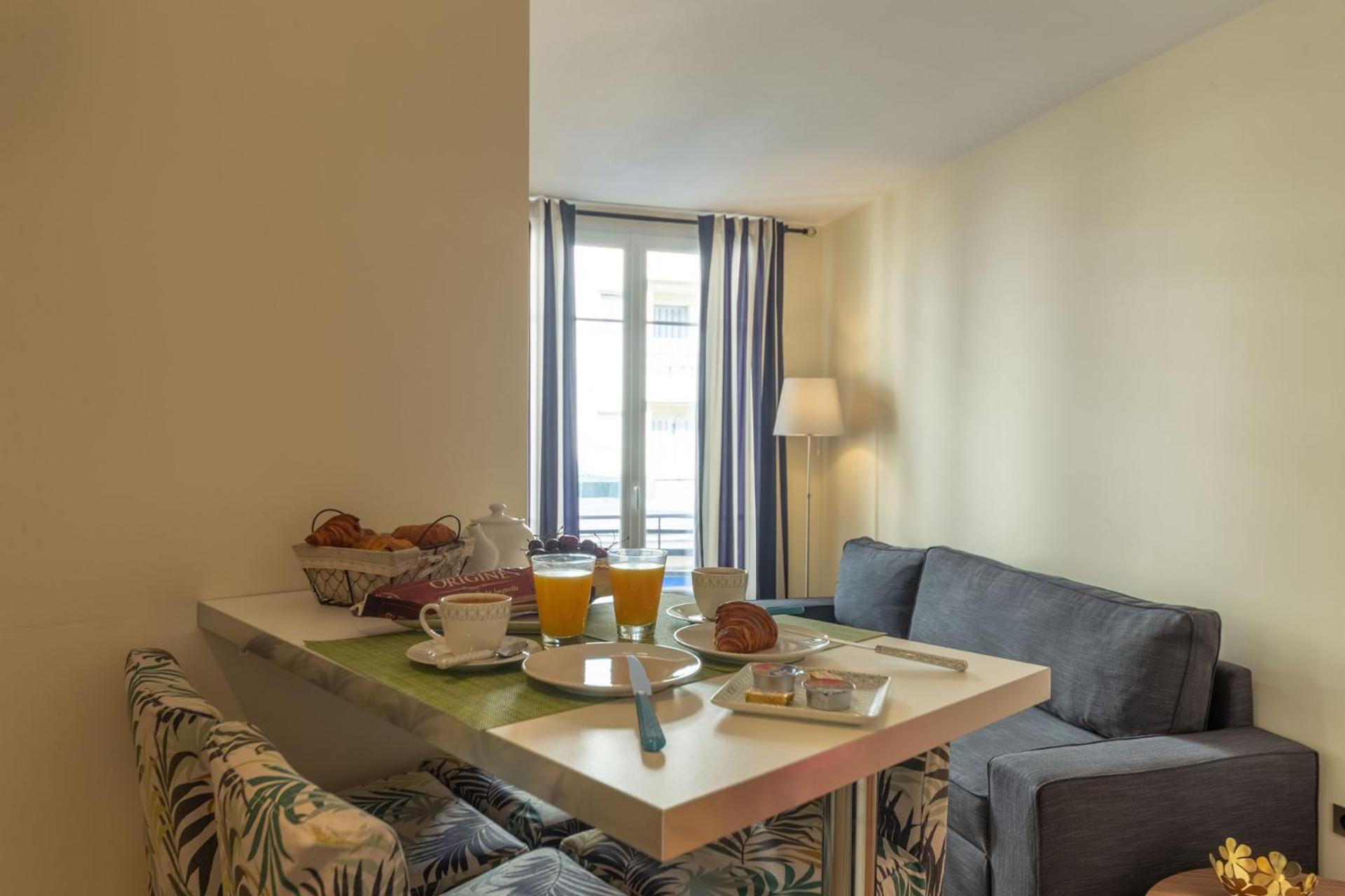 100M From The Sea Apartment Nisa Exterior foto